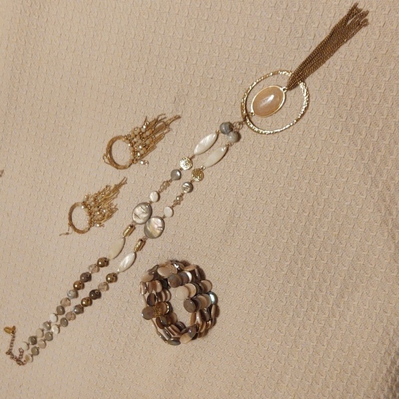 Jules B Beaded Necklace and bracelet bundle with earrings - Picture 1 of 10